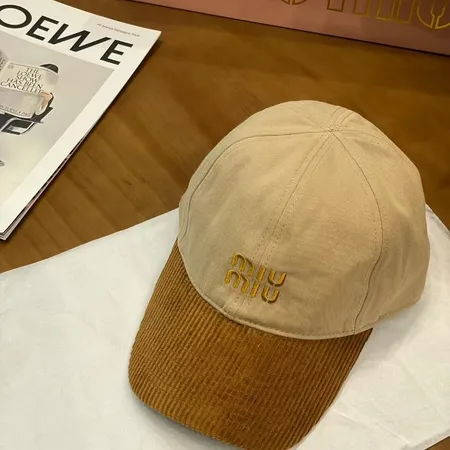 ヴァレンティノ 帽子