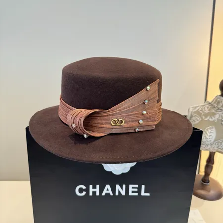 ヴァレンティノ 帽子