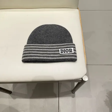 ディオール 帽子