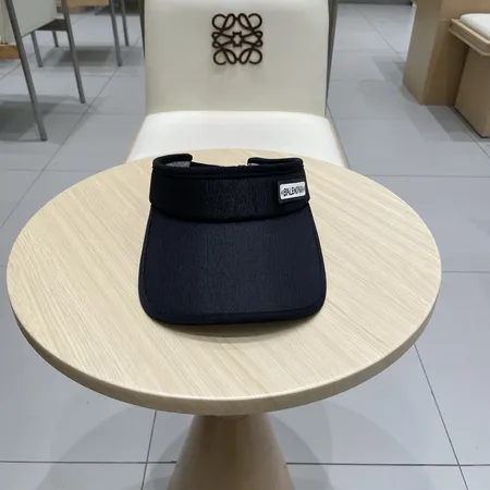 バレンシアガ 帽子