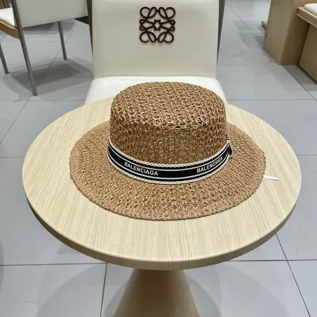 バレンシアガ 帽子