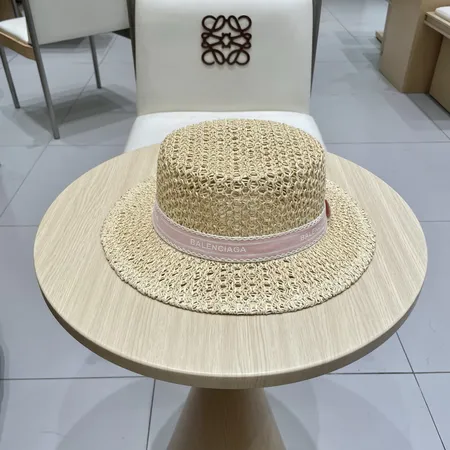 バレンシアガ 帽子