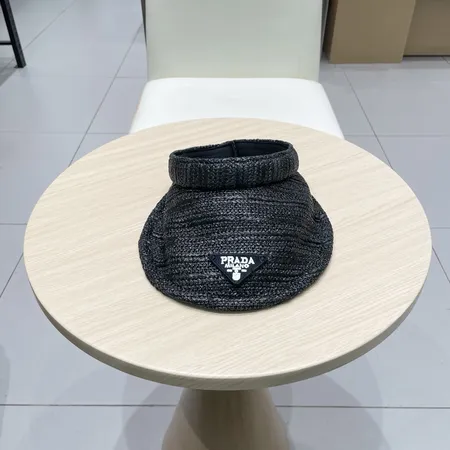 プラダ 帽子