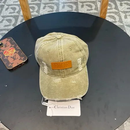 ディオール 帽子