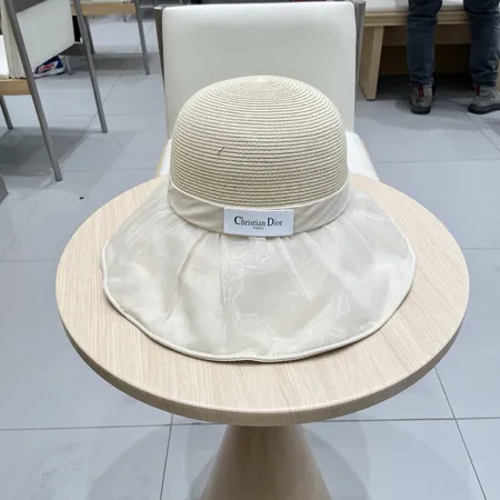 ディオール 帽子