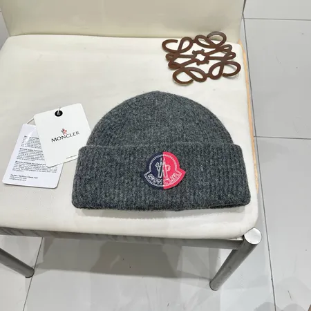 ミュウミュウ 帽子