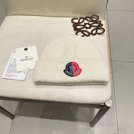 ミュウミュウ 帽子