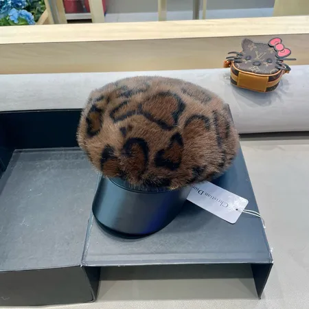 ディオール 帽子