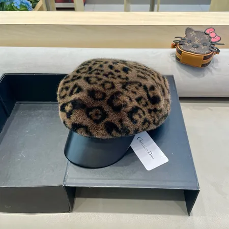 ディオール 帽子