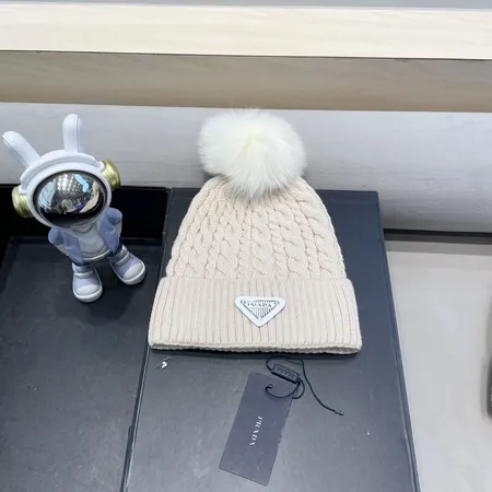 プラダ 帽子