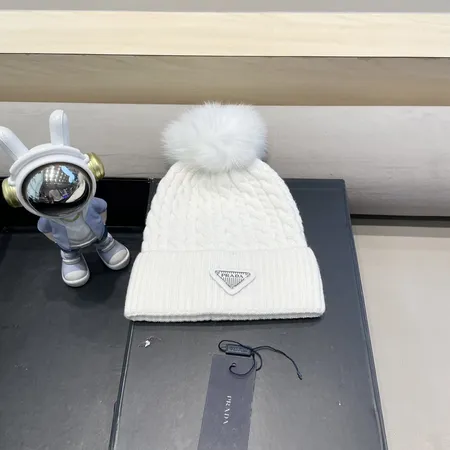 プラダ 帽子