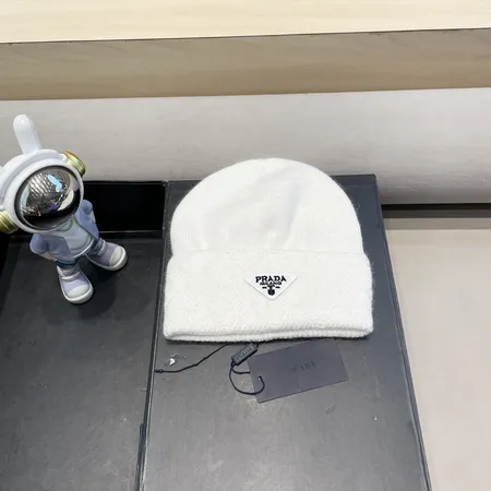 プラダ 帽子
