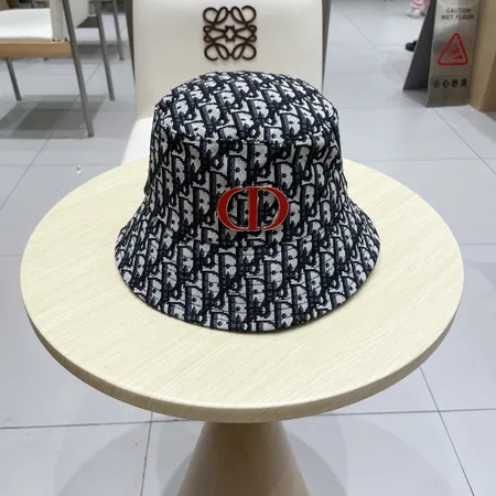 ディオール 帽子