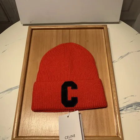 セリーヌ 帽子