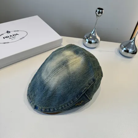 プラダ 帽子