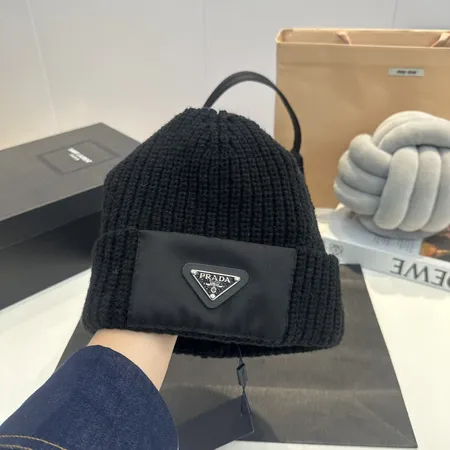 プラダ 帽子