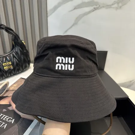 ミュウミュウ 帽子