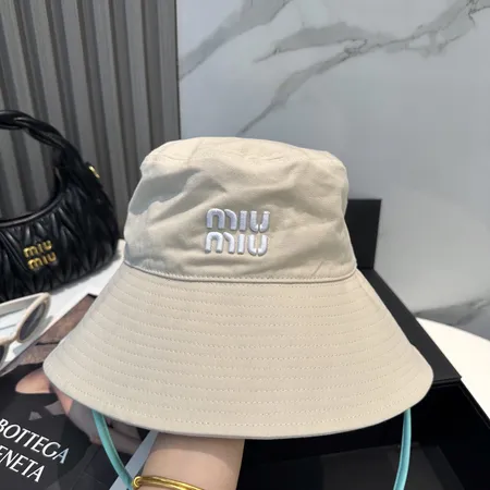 ミュウミュウ 帽子