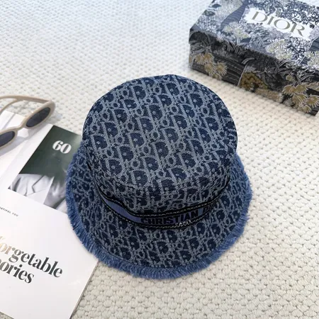 ディオール 帽子