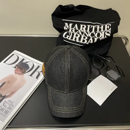 ミュウミュウ 帽子