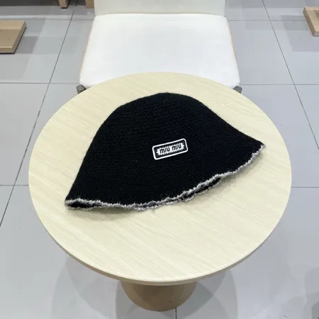 ミュウミュウ 帽子