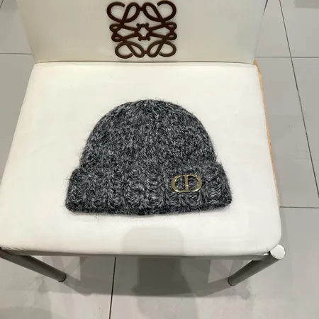 ディオール 帽子