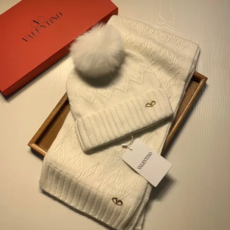 ヴァレンティノ 帽子