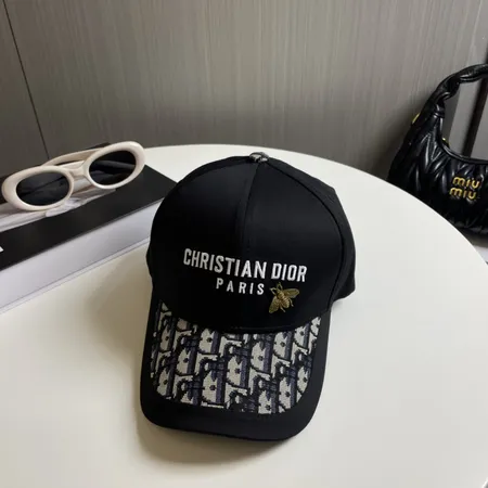ディオール 帽子