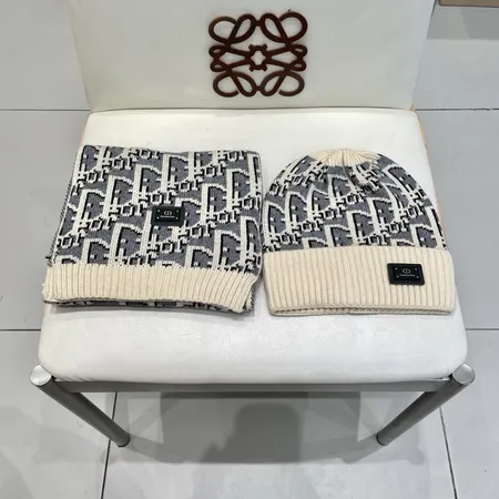 ディオール 帽子