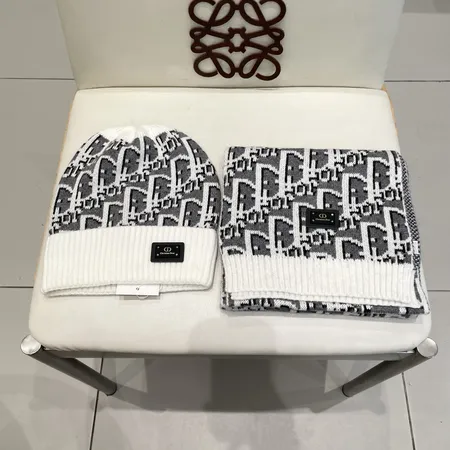 ディオール 帽子