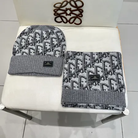 ディオール 帽子