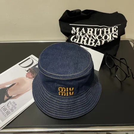 ミュウミュウ 帽子