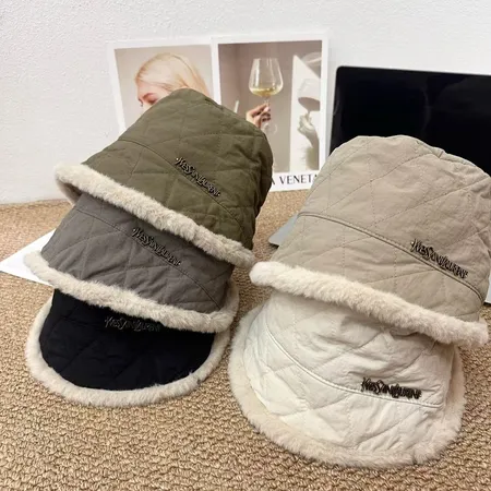 バレンシアガ 帽子