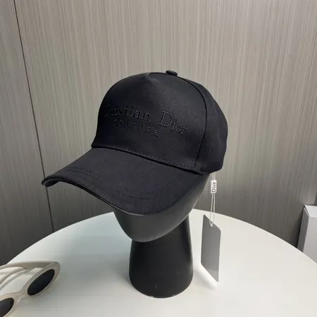 ディオール 帽子