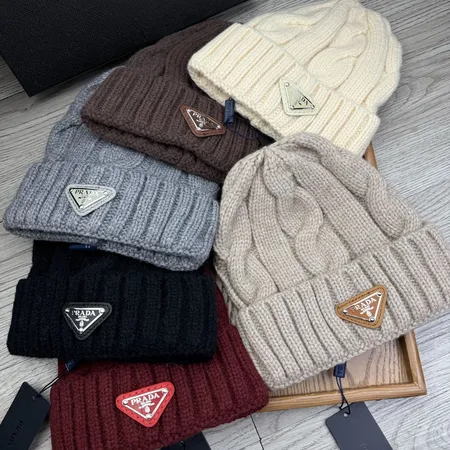 プラダ 帽子