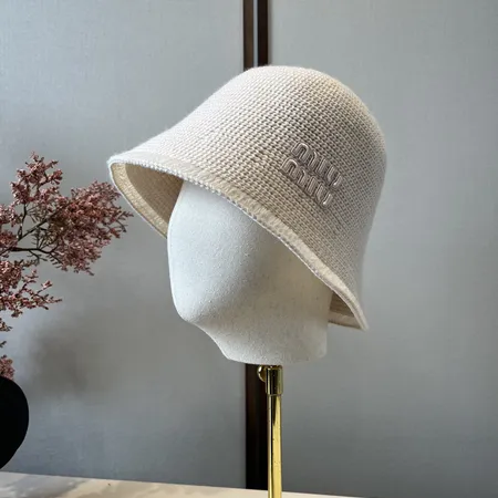 ミュウミュウ 帽子