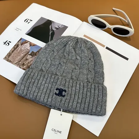 セリーヌ 帽子