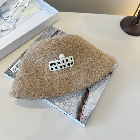 ミュウミュウ 帽子