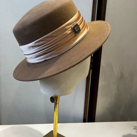 ミュウミュウ 帽子