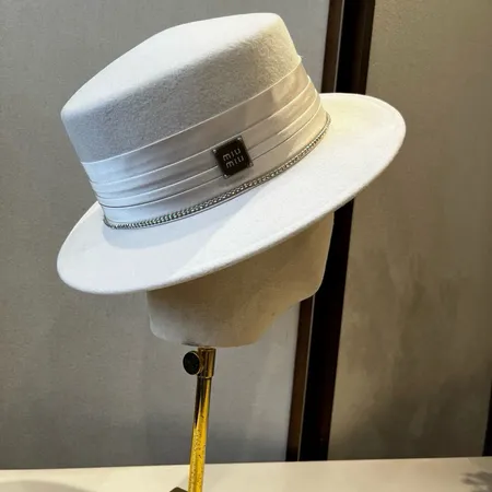 ミュウミュウ 帽子