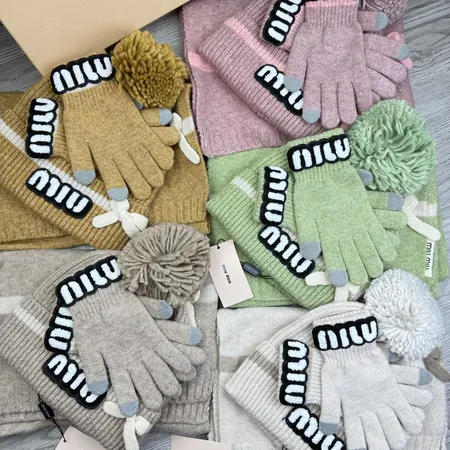 ミュウミュウ 帽子