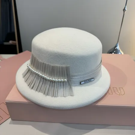 ミュウミュウ 帽子