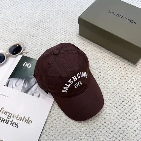 バレンシアガ 帽子