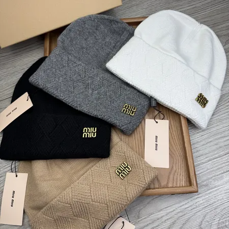 ミュウミュウ 帽子