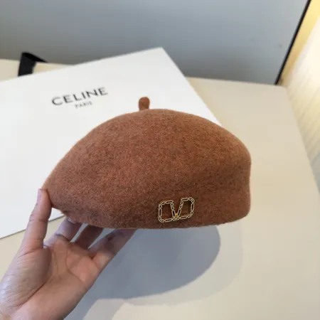 ヴァレンティノ 帽子