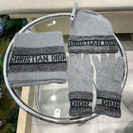 ディオール 帽子