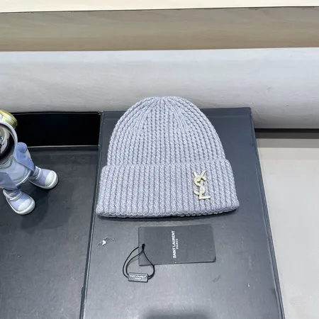 バレンシアガ 帽子