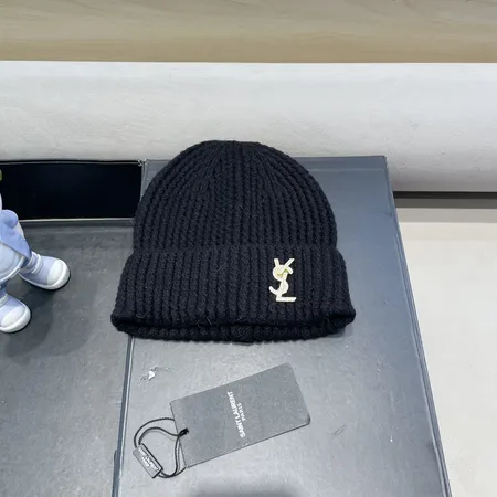 バレンシアガ 帽子