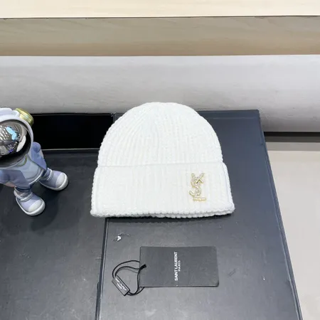 バレンシアガ 帽子