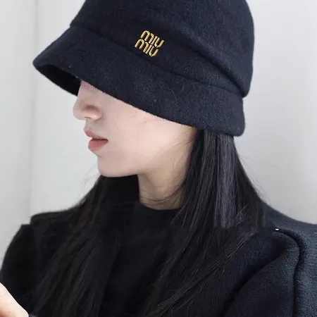 ヴァレンティノ 帽子